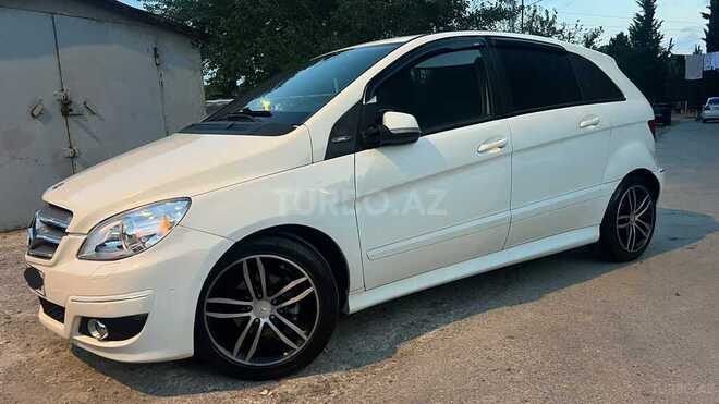 Mercedes B 170 2011, 178,000 km - 1.7 л - Sumqayıt