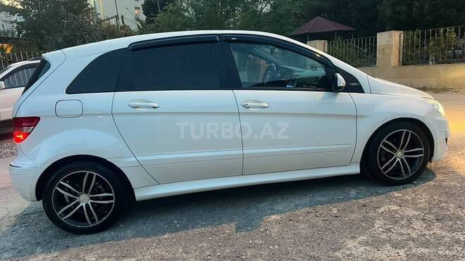 Mercedes B 170 2011, 178,000 km - 1.7 л - Sumqayıt