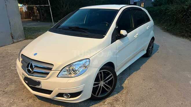 Mercedes B 170 2011, 178,000 km - 1.7 л - Sumqayıt