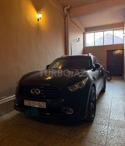 Infiniti QX70 2014, 176,000 km - 3.7 l - Gəncə