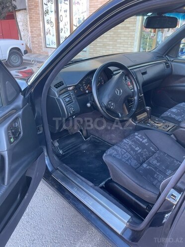 Mercedes E 240 1998, 360,000 km - 2.4 l - Şəmkir