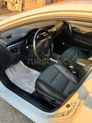 Toyota Corolla 2015, 124,000 km - 1.8 l - Bakı