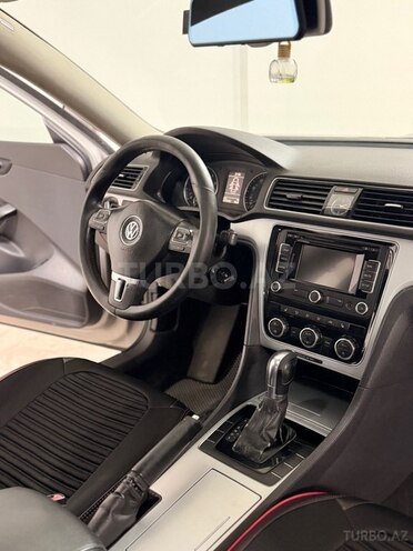 Volkswagen Passat 2012, 204,967 km - 2.5 l - Sumqayıt