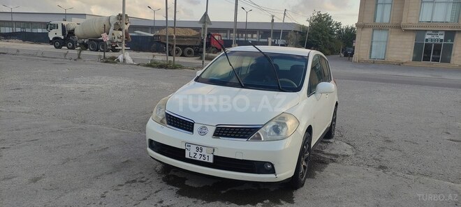 Nissan Tiida 2008, 284,315 km - 1.6 л - Bakı