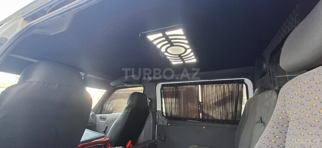 Nissan Urvan 2007, 359,800 km - 3.0 l - Bakı