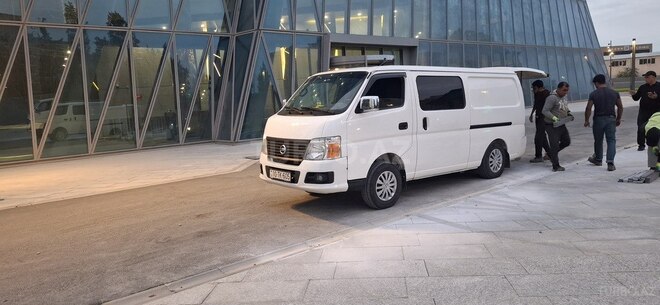 Nissan Urvan 2007, 359,800 km - 3.0 l - Bakı