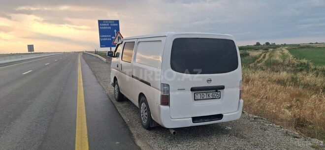 Nissan Urvan 2007, 359,800 km - 3.0 l - Bakı