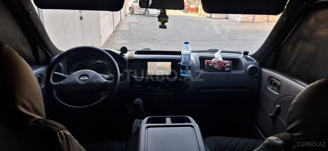 Nissan Urvan 2007, 359,800 km - 3.0 l - Bakı