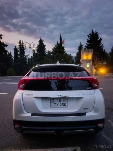 Mitsubishi Eclipse Cross 2019, 98,000 km - 1.5 л - Qax