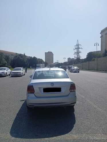 Volkswagen Polo 2018, 260,000 km - 1.6 l - Bakı