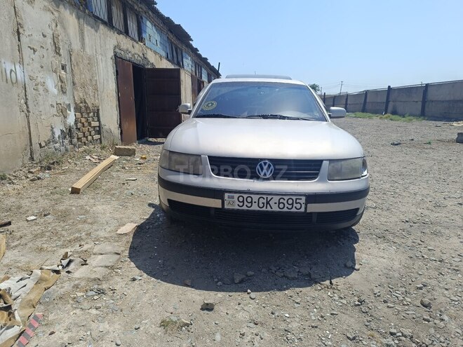 Volkswagen Passat 1999, 320,000 km - 1.6 л - Sumqayıt