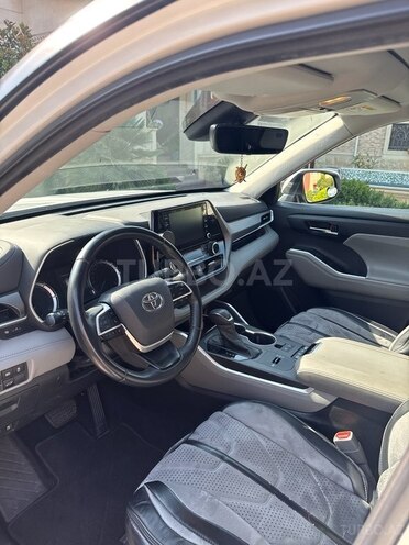 Toyota Highlander 2022, 114,000 km - 2.5 l - Bakı