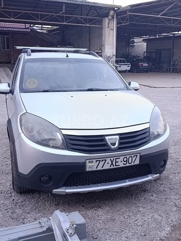 Dacia  2011, 275,000 km - 1.5 l - Salyan