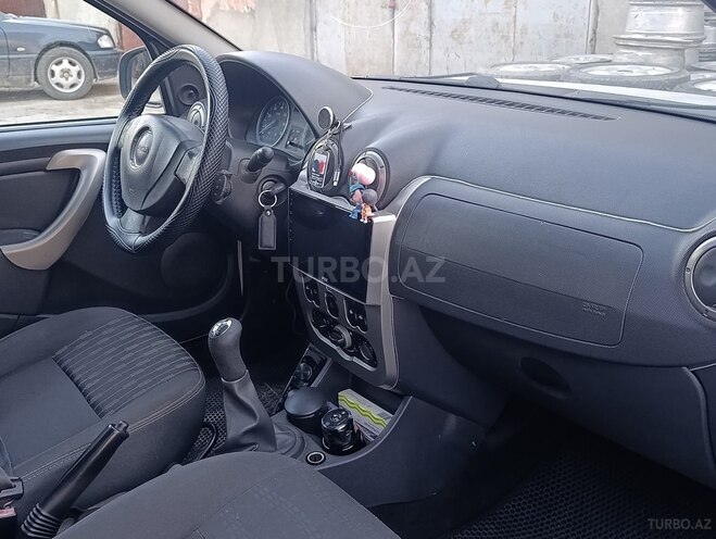 Dacia  2011, 275,000 km - 1.5 l - Salyan