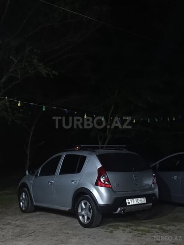 Dacia  2011, 275,000 km - 1.5 l - Salyan