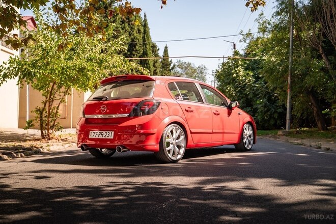 Opel Astra 2009, 250,000 km - 1.4 l - Bakı