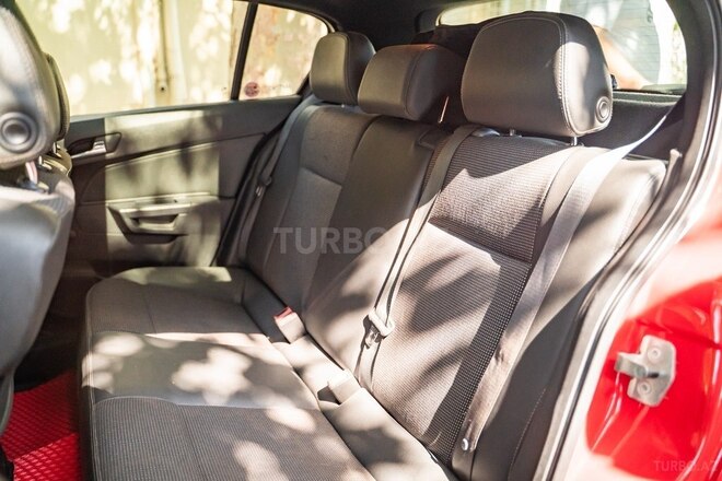 Opel Astra 2009, 250,000 km - 1.4 l - Bakı