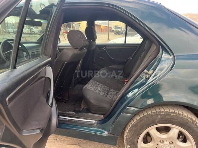 Mercedes C 220 1999, 605,247 km - 2.2 l - Bakı