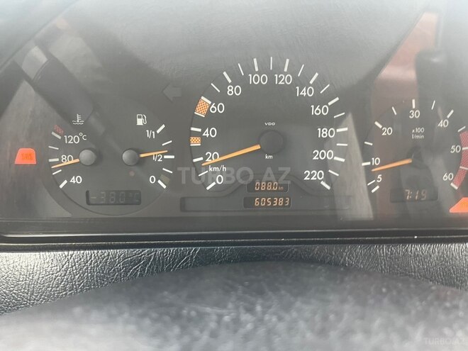 Mercedes C 220 1999, 605,247 km - 2.2 l - Bakı