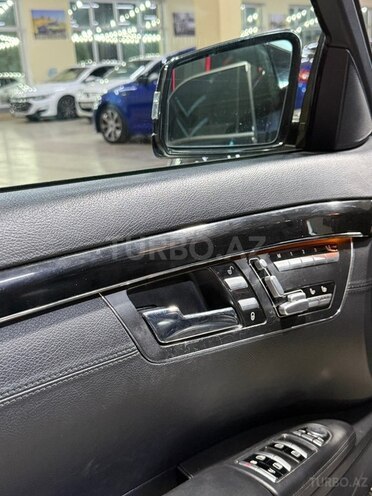 Mercedes S 63 AMG 2009, 87,077 km - 6.2 l - Sumqayıt