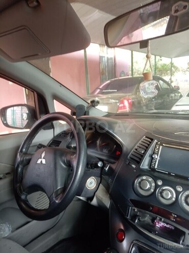 Mitsubishi Grandis 2005, 410,000 km - 2.4 l - Ağcabədi