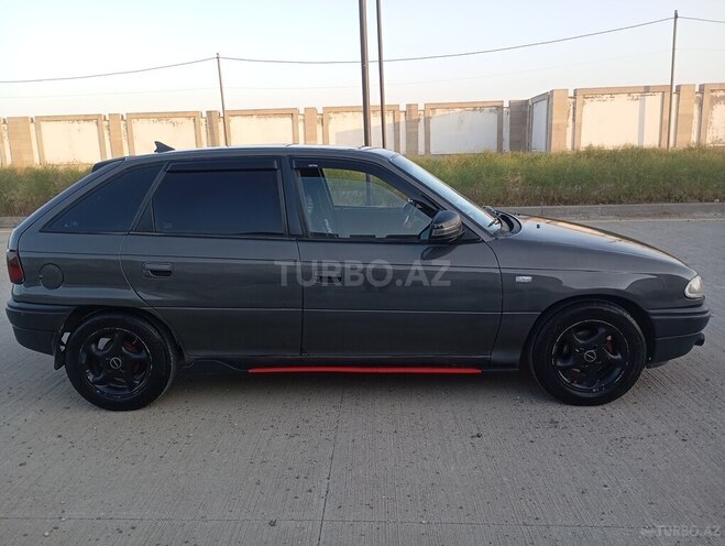 Opel Astra 1996, 322,161 km - 1.6 l - Bakı