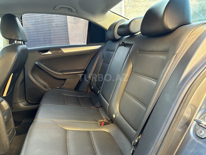 Volkswagen Jetta 2017, 161,000 km - 1.4 l - Bakı