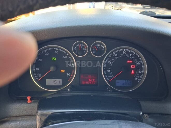 Volkswagen Passat 2003, 184,300 km - 1.8 l - Bakı