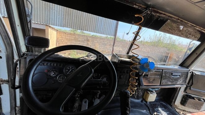 KamAz 6520 1992, 350,000 km - 11.0 l - Salyan
