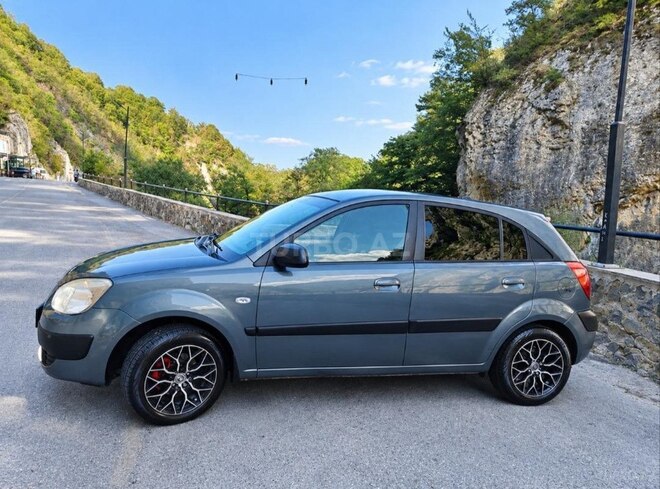 Kia Rio 2008, 315,000 km - 1.4 l - Quba