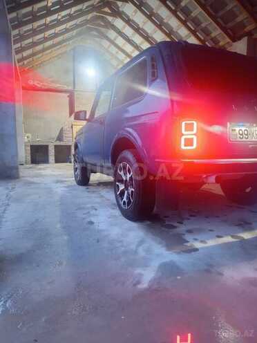 LADA (VAZ) Niva 2015, 148,000 km - 1.7 л - 