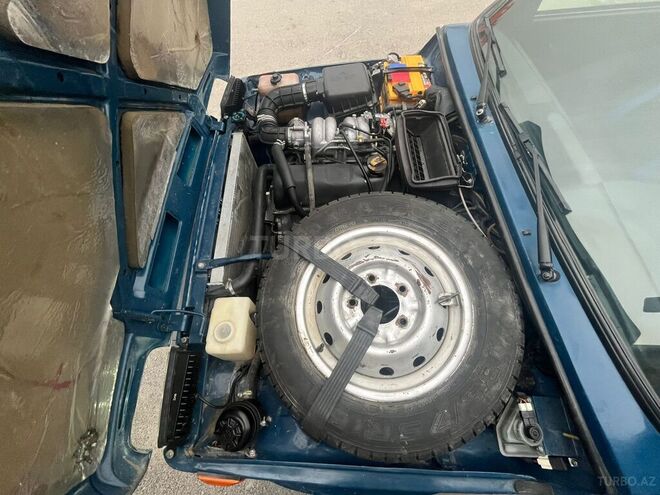 LADA (VAZ) Niva 2015, 148,000 km - 1.7 л - 