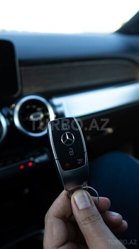 Mercedes GLB 250 4MATIC 2019, 178,000 km - 2.0 l - Bakı