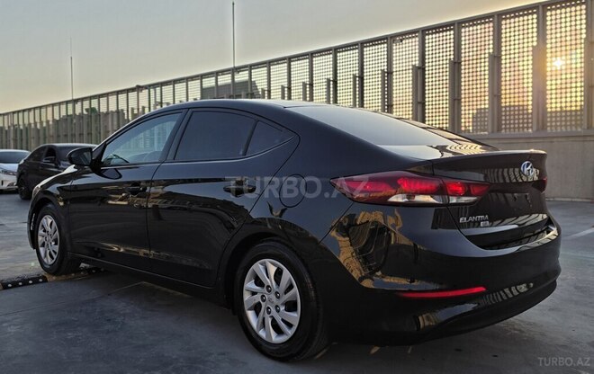 Hyundai Elantra 2018, 128,748 km - 2.0 l - Bakı