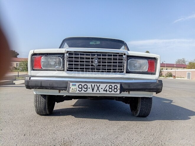 LADA (VAZ) 2107 1999, 500,000 km - 1.6 l - Salyan