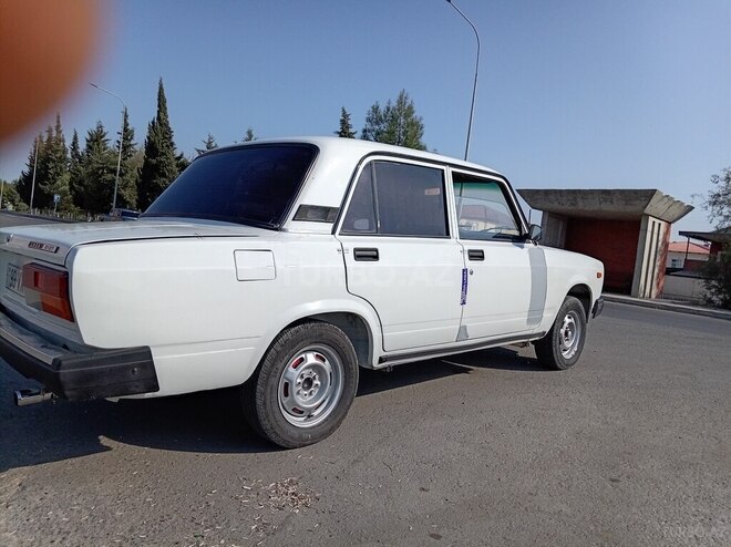 LADA (VAZ) 2107 1999, 500,000 km - 1.6 l - Salyan