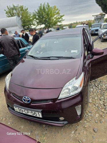 Toyota Prius 2013, 256,232 km - 1.8 l - Tovuz