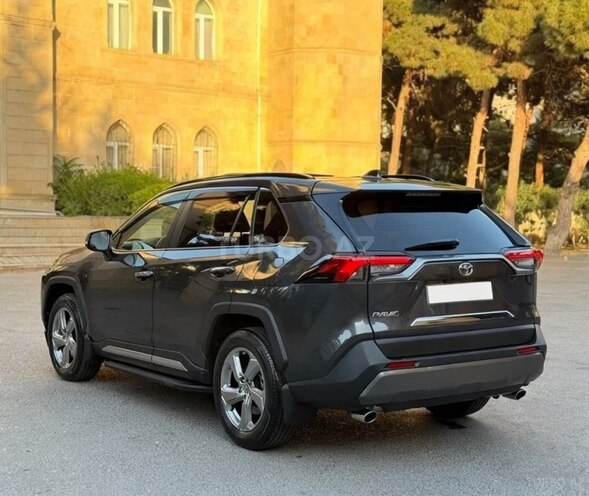 Toyota RAV4 2020, 26,000 km - 2.0 л - Bakı