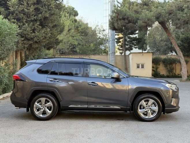 Toyota RAV4 2020, 26,000 km - 2.0 л - Bakı