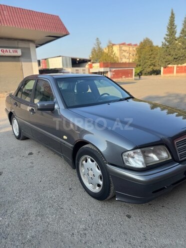 Mercedes C 200 1997, 359,832 km - 2.0 l - Yevlax