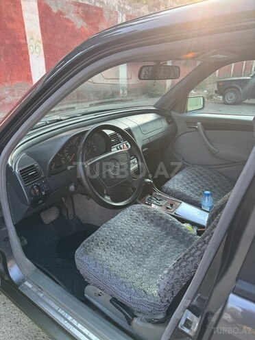 Mercedes C 200 1997, 359,832 km - 2.0 l - Yevlax