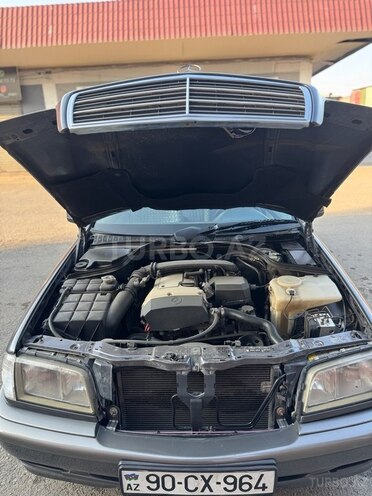 Mercedes C 200 1997, 359,832 km - 2.0 l - Yevlax