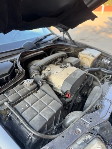 Mercedes C 200 1997, 359,832 km - 2.0 l - Yevlax