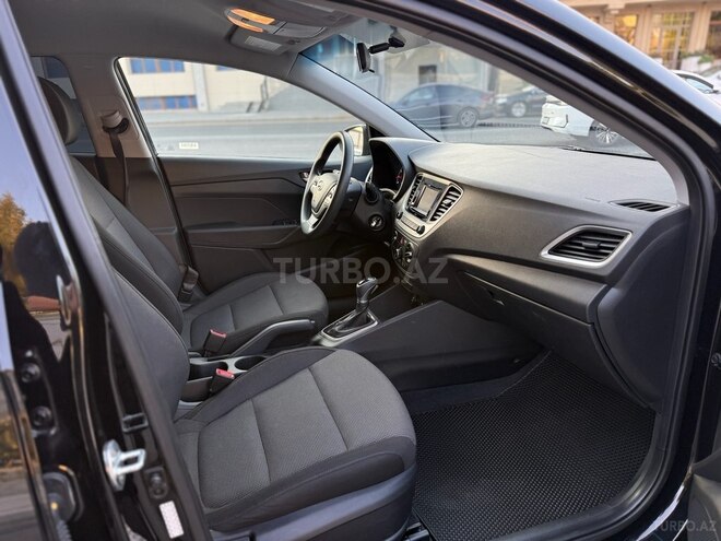 Hyundai Accent 2021, 101,800 km - 1.6 l - Bakı