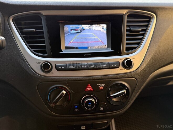 Hyundai Accent 2021, 101,800 km - 1.6 l - Bakı