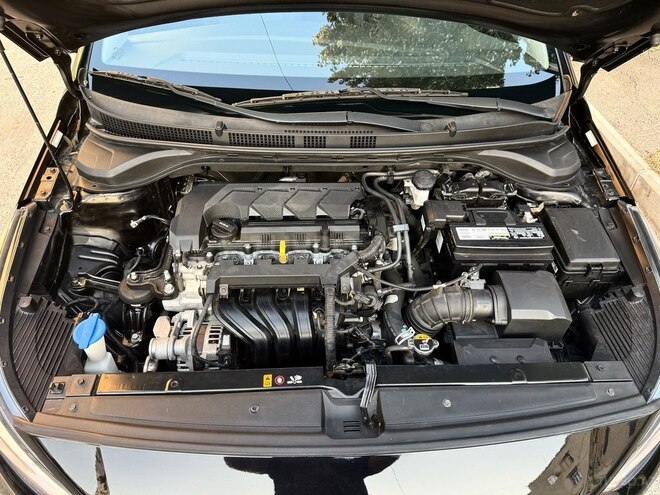 Hyundai Accent 2021, 101,800 km - 1.6 l - Bakı