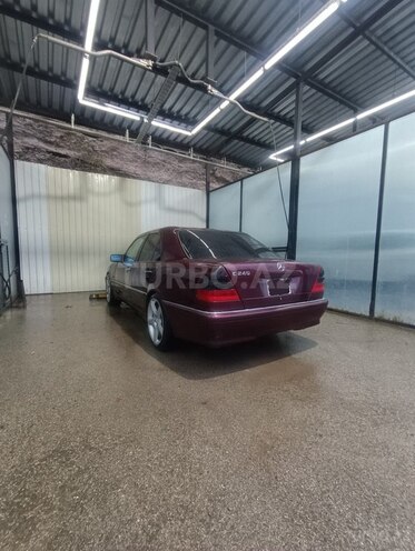 Mercedes C 240 1998, 420,000 km - 2.4 l - Quba