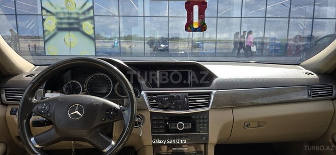 Mercedes E 250 2009, 335,000 km - 2.1 l - Bakı