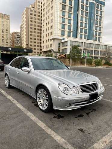 Mercedes E 350 2005, 139,600 km - 3.5 l - Bakı
