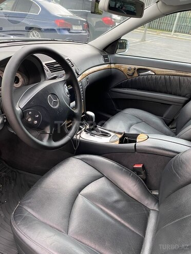 Mercedes E 350 2005, 139,600 km - 3.5 l - Bakı